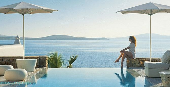 Holidays in Greece: choosing a hotel