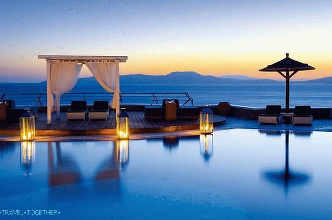 Holidays in Greece: choosing a hotel