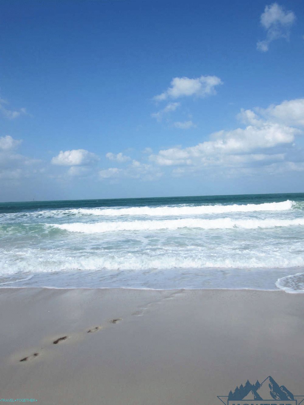 Rest in the UAE - the beach in Sharjah