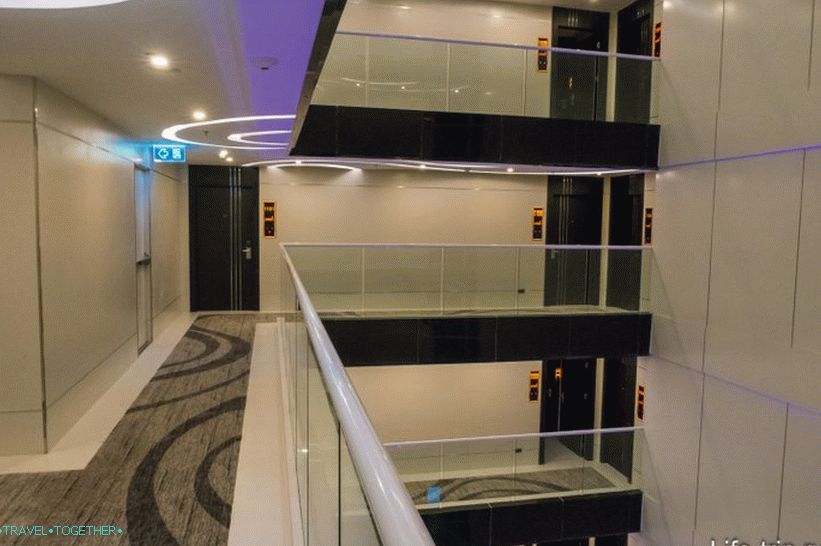 In the common corridor soft carpet