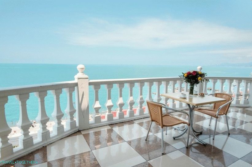 Hotels in Adler with its own beach - all inclusive and without