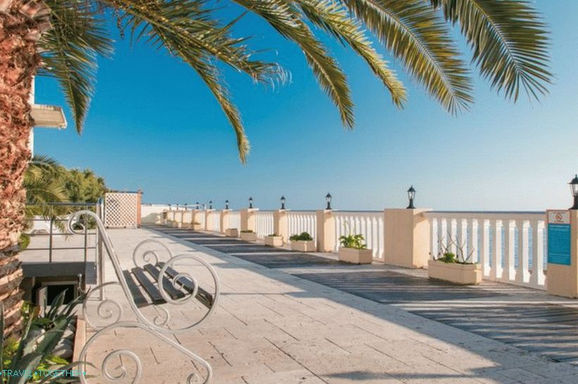 Hotels in Sochi on the seashore - a list of cheap and best rated