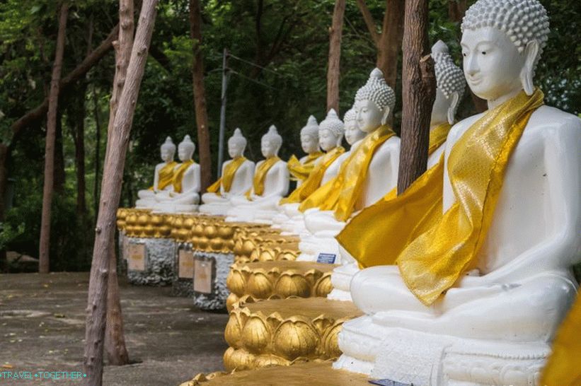 Laem Sor Pagoda and Little Buddha is a very atmospheric place