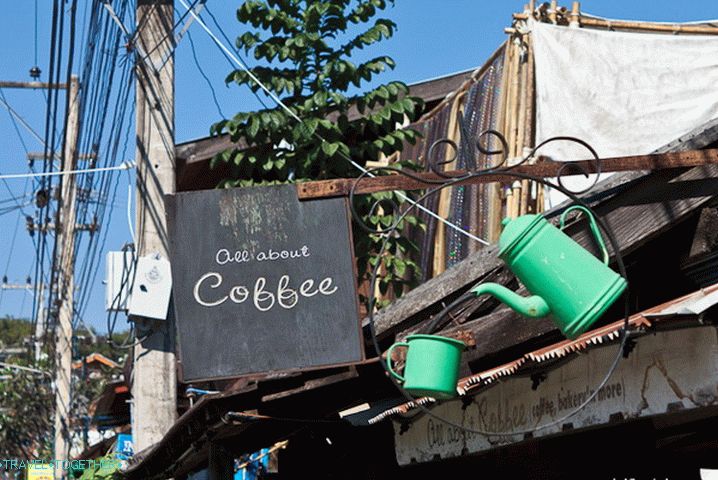 Walking Street in Pai