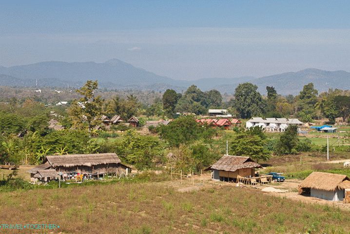 Pai and thatched houses