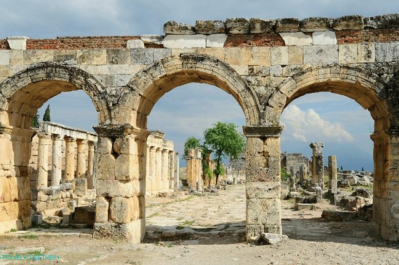 Hierapolis - Gate of Dominician