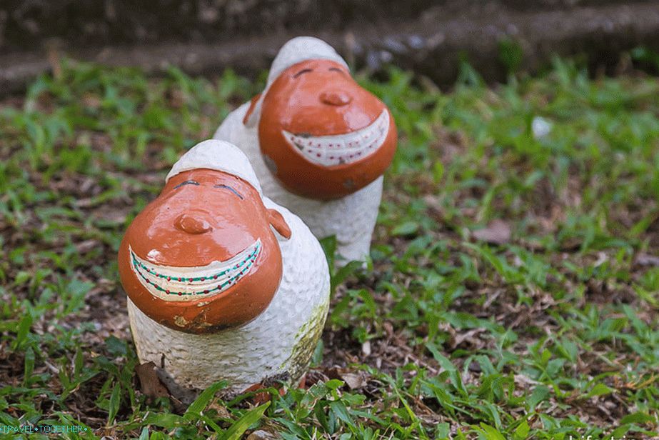 Positive figures that personify the mood of the park