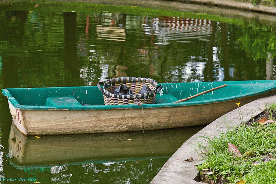 Boat for the collection do not understand what