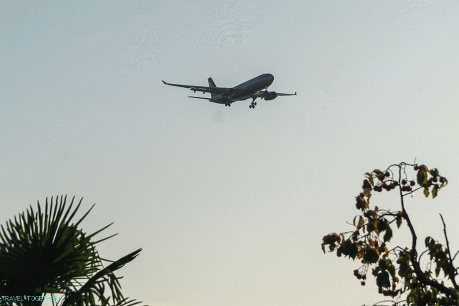 The airport is nearby and you can catch the planes