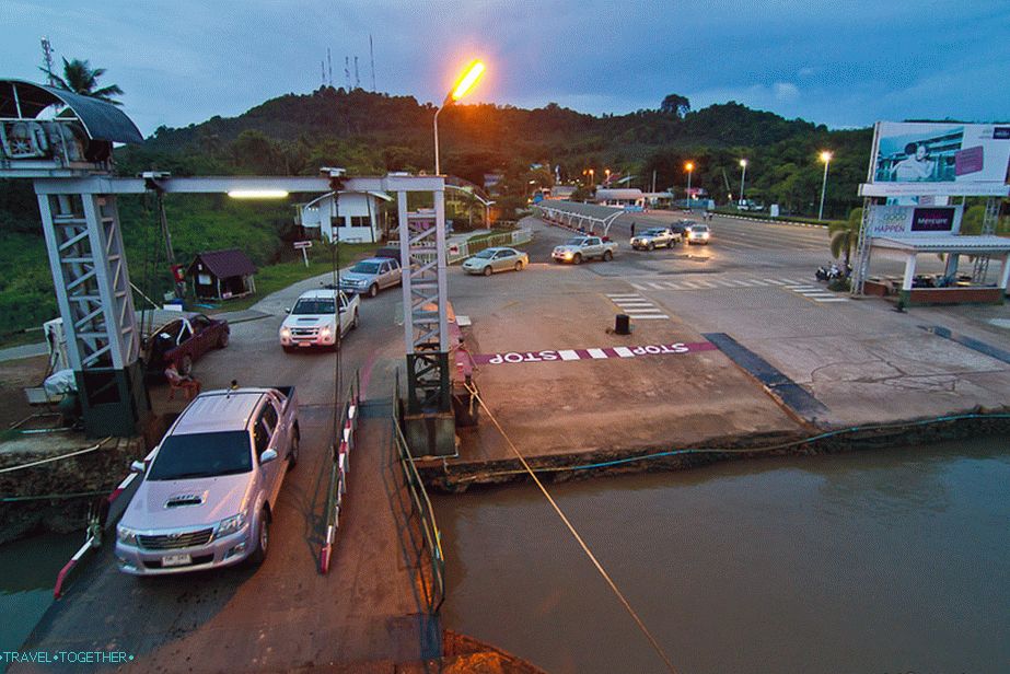 Koh Chang Ferry Pier on the mainland, loading
