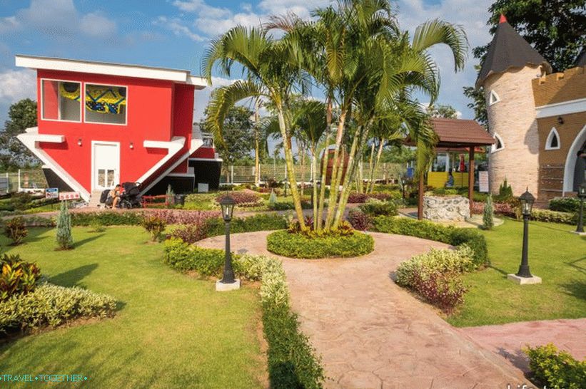 Territory adjacent to an inverted house