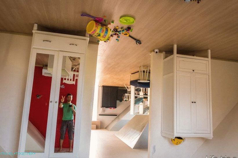 Attraction Inverted House in Pattaya