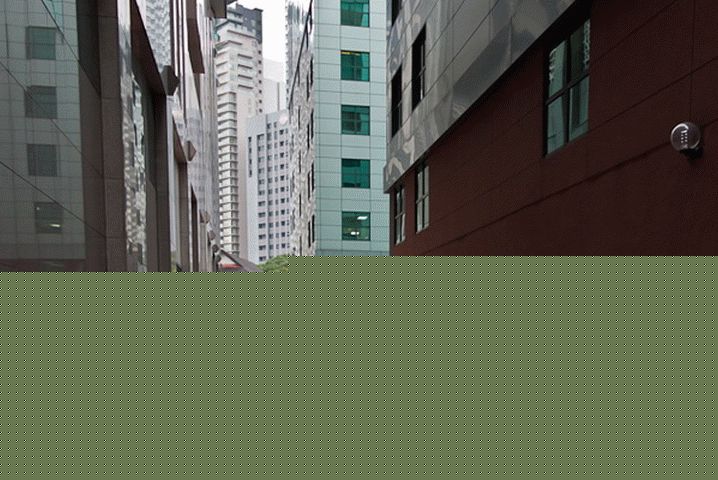 It is difficult to squeeze between skyscrapers