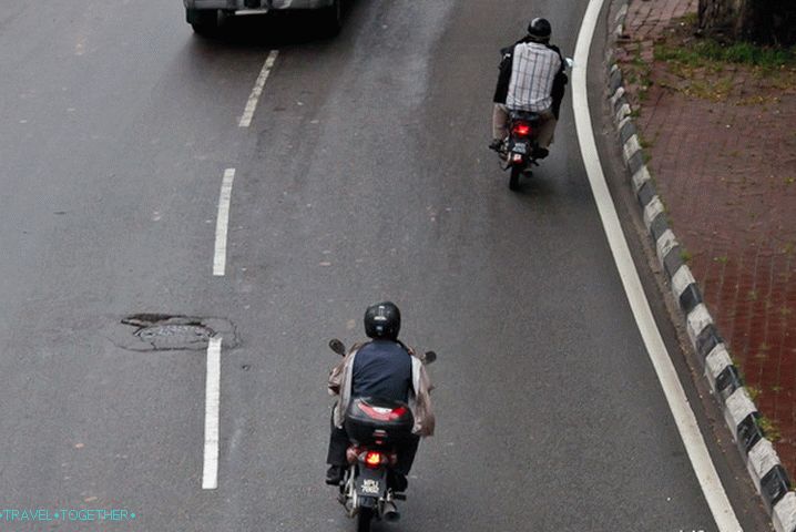 Jackets to wear only back to front