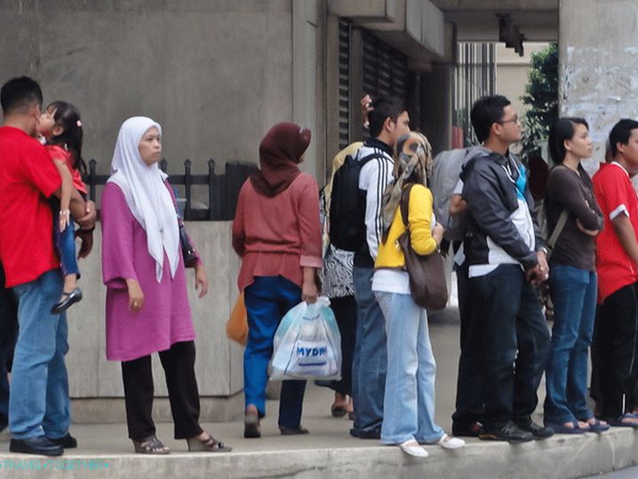 Muslims on the streets of Kuala Lumpur