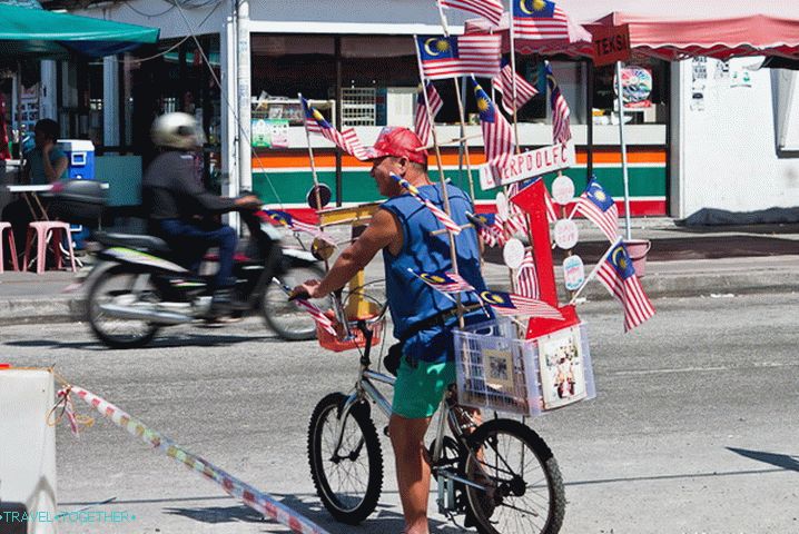 Patriots meet on the streets of the city