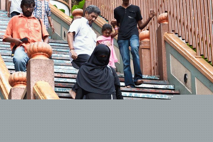 272 steps to Batu Caves