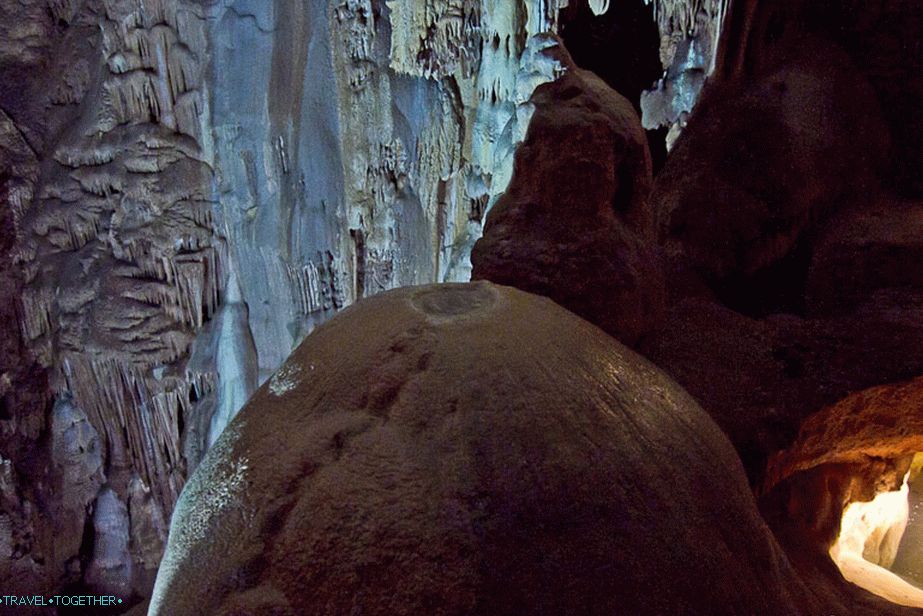 Stalagmite Monomakh hat