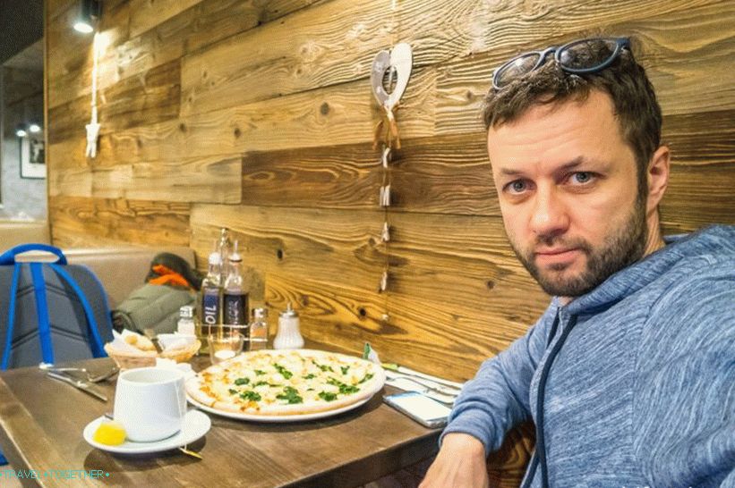 Пиццерия Pizza & Pasta Factory в центре Праги - недорого и сердито