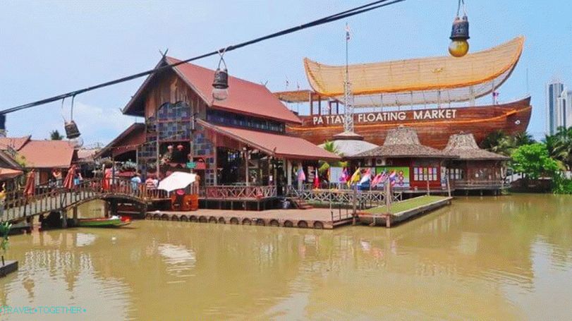 Floating Market in Pattaya