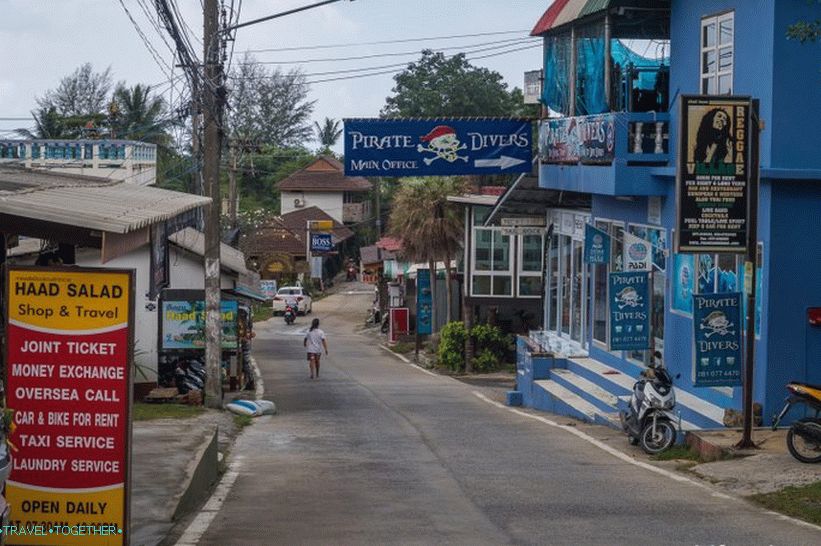 The road after the T-junction that leads straight to the sea.