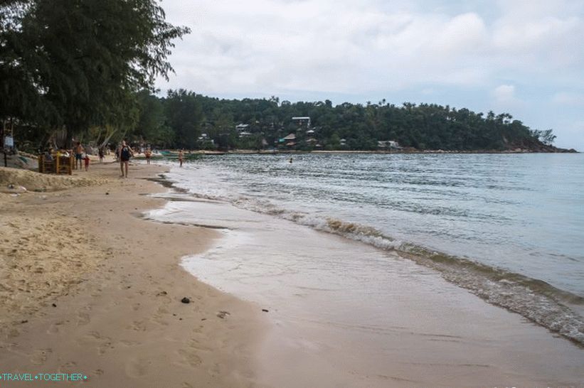 Left half of Haad Salad beach