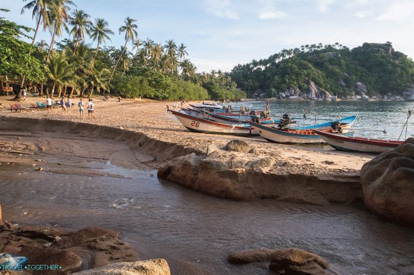 In the rainy season, it washes away 20 meters of the beach