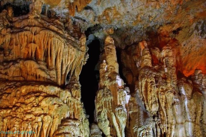 Crete, Sfendoni Cave