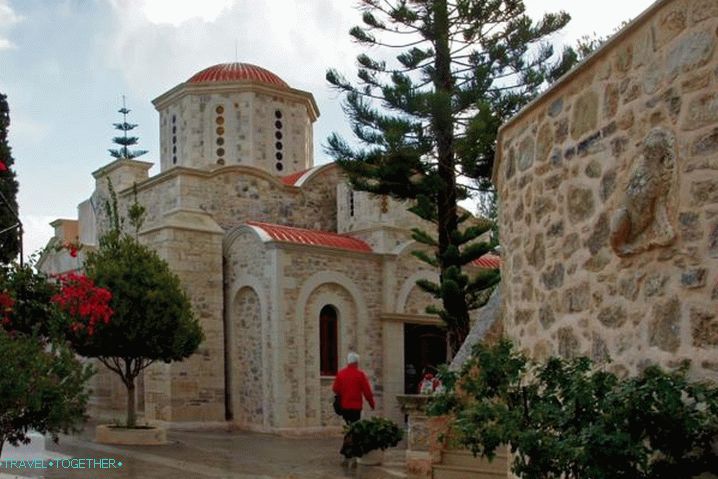 Things to do in Crete in October, the Monastery of Agaratos