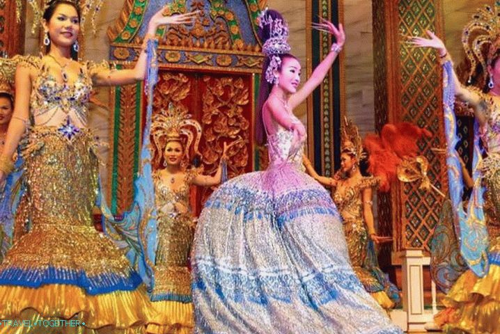 What to see in Phuket in March, Simon transvestite show in Phuket