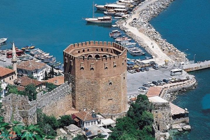 What to see in Alanya in August, the Red Tower