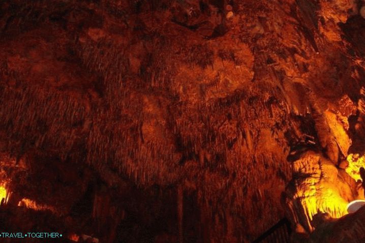 Alanya, Damlatash cave