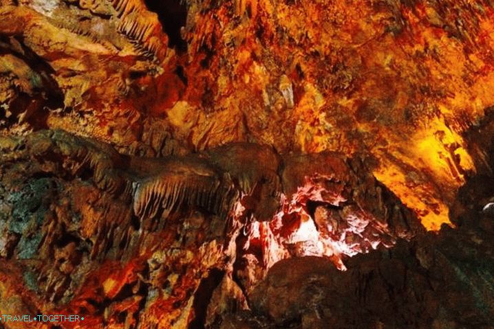 What to do and see in Alanya in October, Damlatas Cave