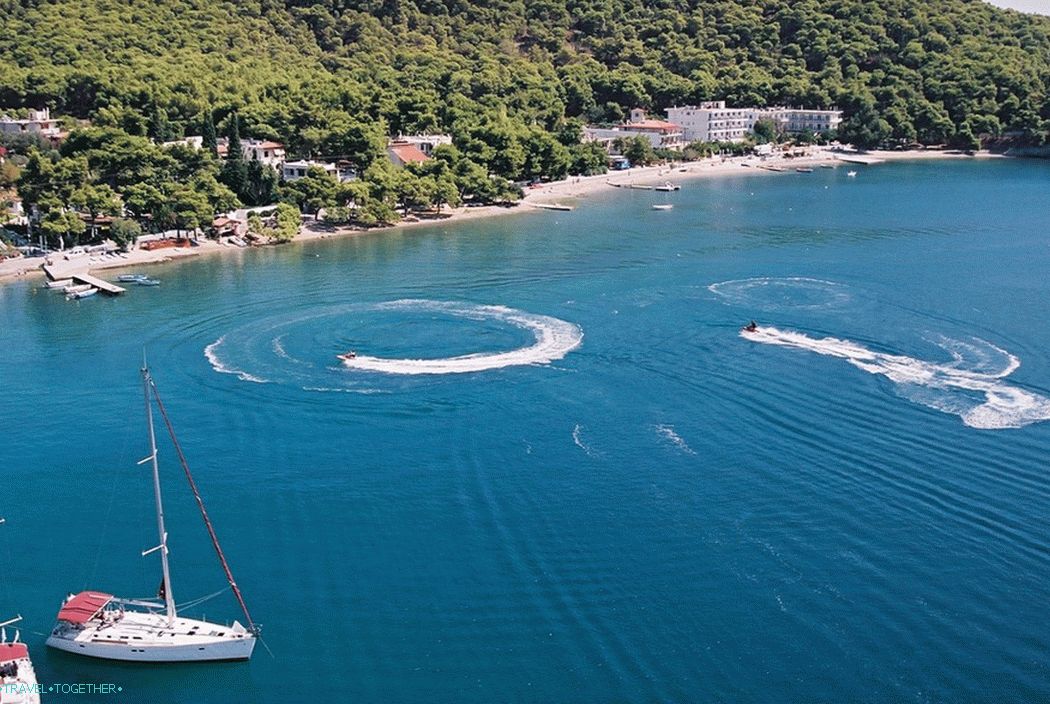 Poros. Sights and beaches of a serene island