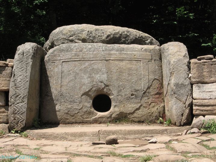 Village Renaissance. Dolmen Ecumenical.