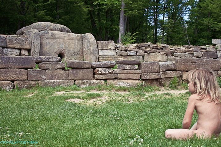 The child of the forests and the Dolmen Ecumenical.