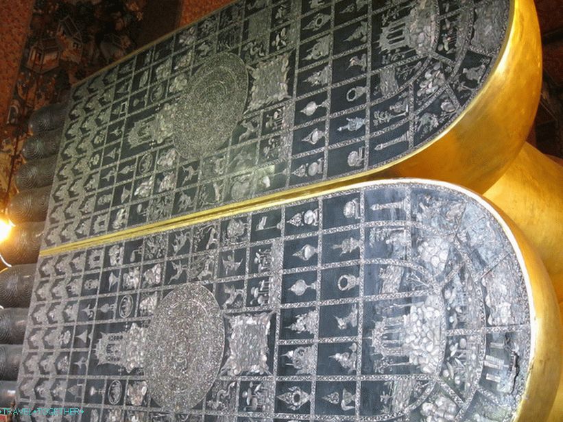 Temple of the Reclining Buddha in Bangkok