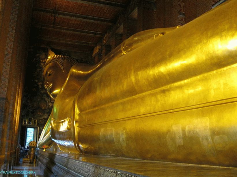 Temple of the Reclining Buddha in Bangkok