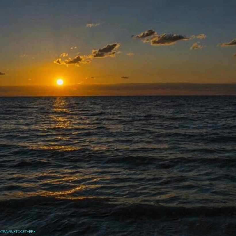 Primorsko-Akhtar sunsets. Photo - @ alexandr7806