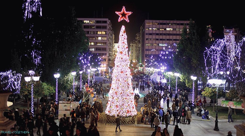 Walk around Christmas Athens (photo)