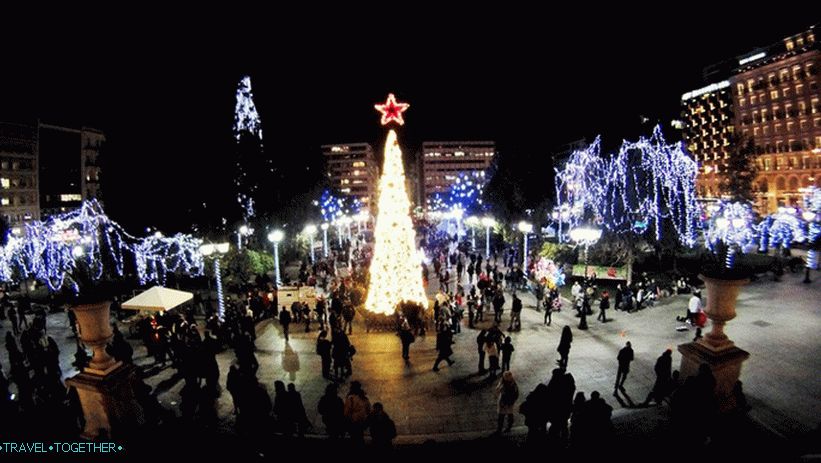 Walk around Christmas Athens (photo)