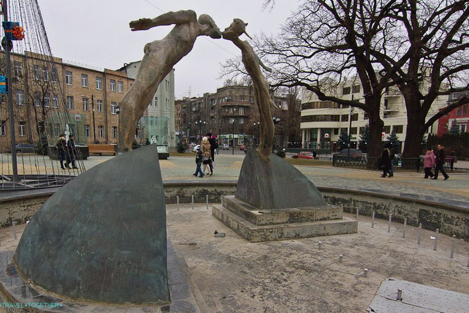 Monument to lovers or dried kids
