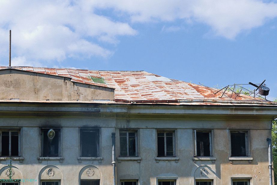 The roof is already arched