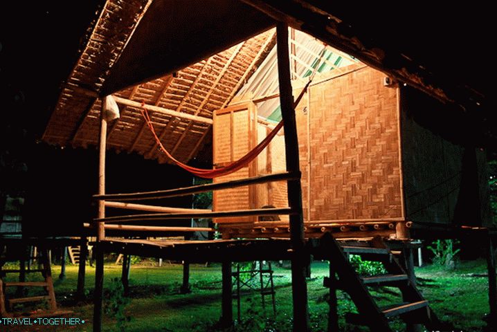 Bamboo Twin Hut Bungalow