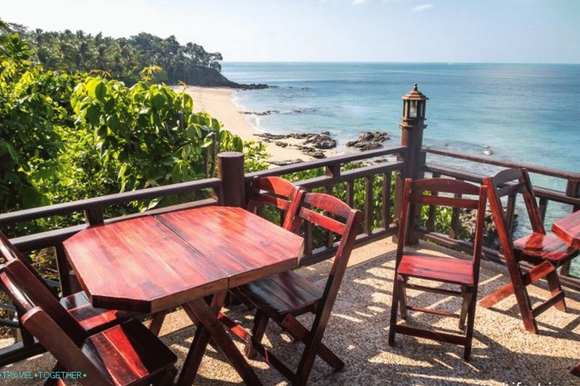 Diamond Cliff Restaurant in the morning