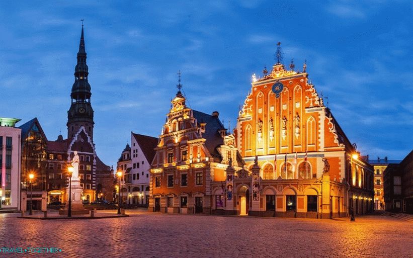 Town Hall Square and the House of the Blackheads