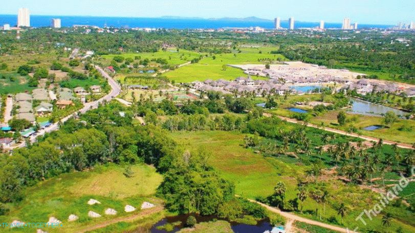Russian village in Pattaya with a bird's-eye view