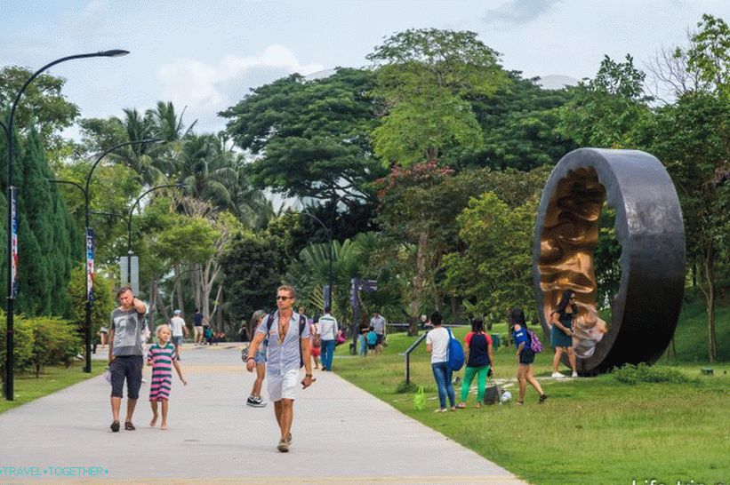 Gardens by the Bay in Singapore - the main attraction