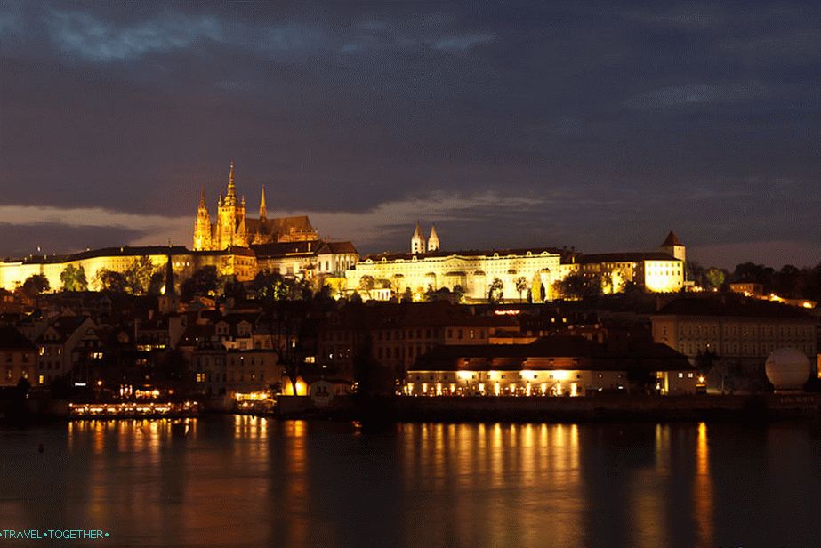 Evening romance in Prague.
