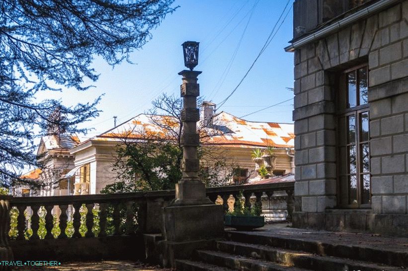 Ordzhonikidze Sanatorium in Sochi is a magnificent abandonment